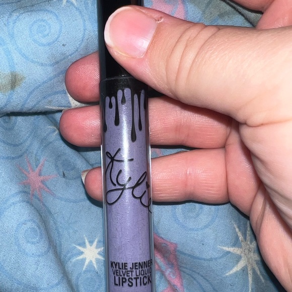 kylie cosmetics grape soda lipstick - Picture 3 of 7